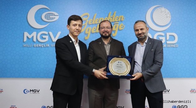 AGD DENİZLİ ŞUBESİ'NDE BAYRAK DEĞİŞİMİ 
