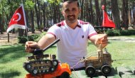 15 Temmuz Anısına Çocuğu İçin Oyuncak Yaptı