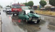 Otomobil Park Halindeki Top Arabasına Çarptı: 1 Ölü 4 Yaralı