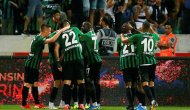 Polis, Denizlispor forması giyen Zeki Yavru'yu maç sonunda gözaltına almak istedi!