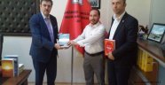 ANADOLU GENÇLİK’TEN BAĞBAŞI ANADOLU İMAM HATİP LİSESİNE KİTAP BAĞIŞI