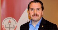 Ali Yalçın'dan MEB kitaplarına eleştiri!
